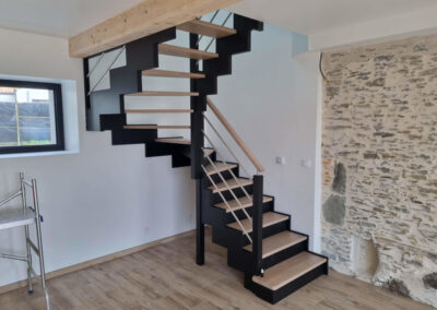 Escalier avec limon et crémaillère double Z